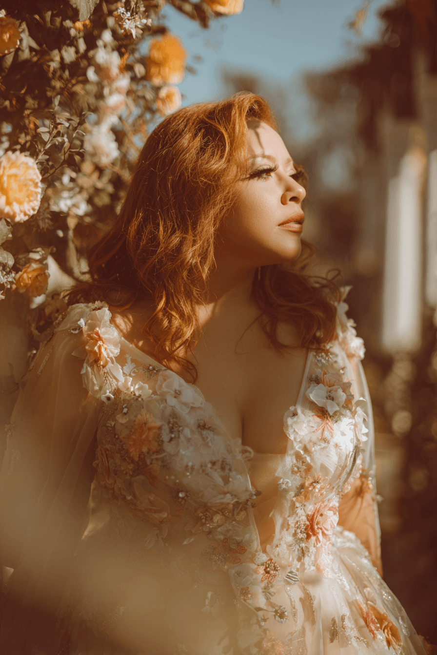 27 Gorgeous Plus Size Wedding Dresses That Flatter Every Curve
