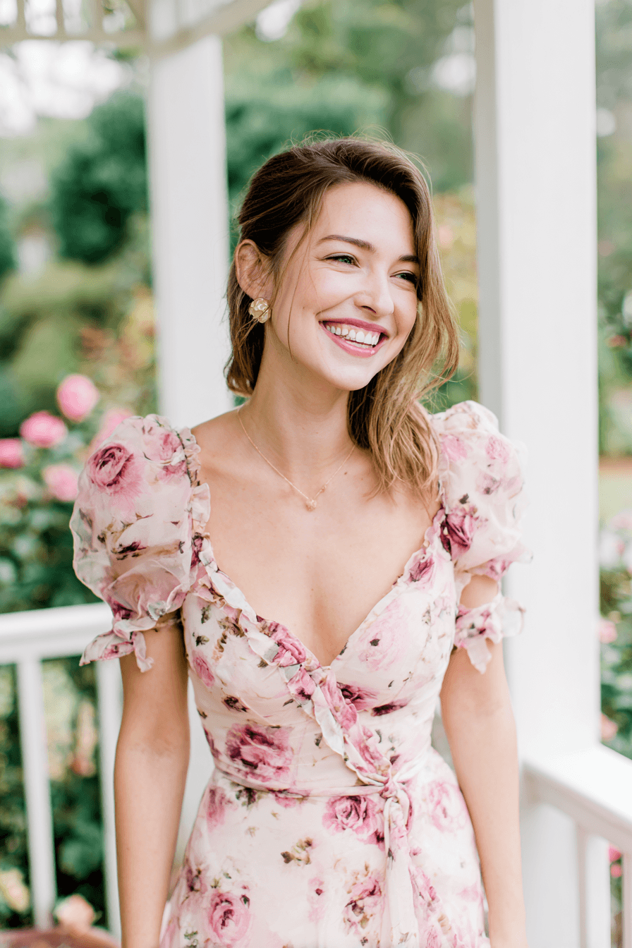 27 Graduation Party Outfit Ideas for Guests to Look Stylish and Celebrate in Style