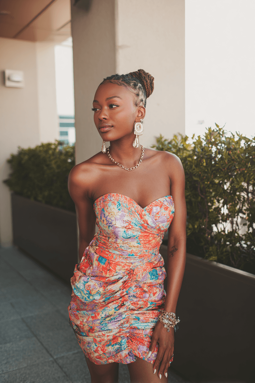27 Graduation Party Outfit Ideas for Guests to Look Stylish and Celebrate in Style