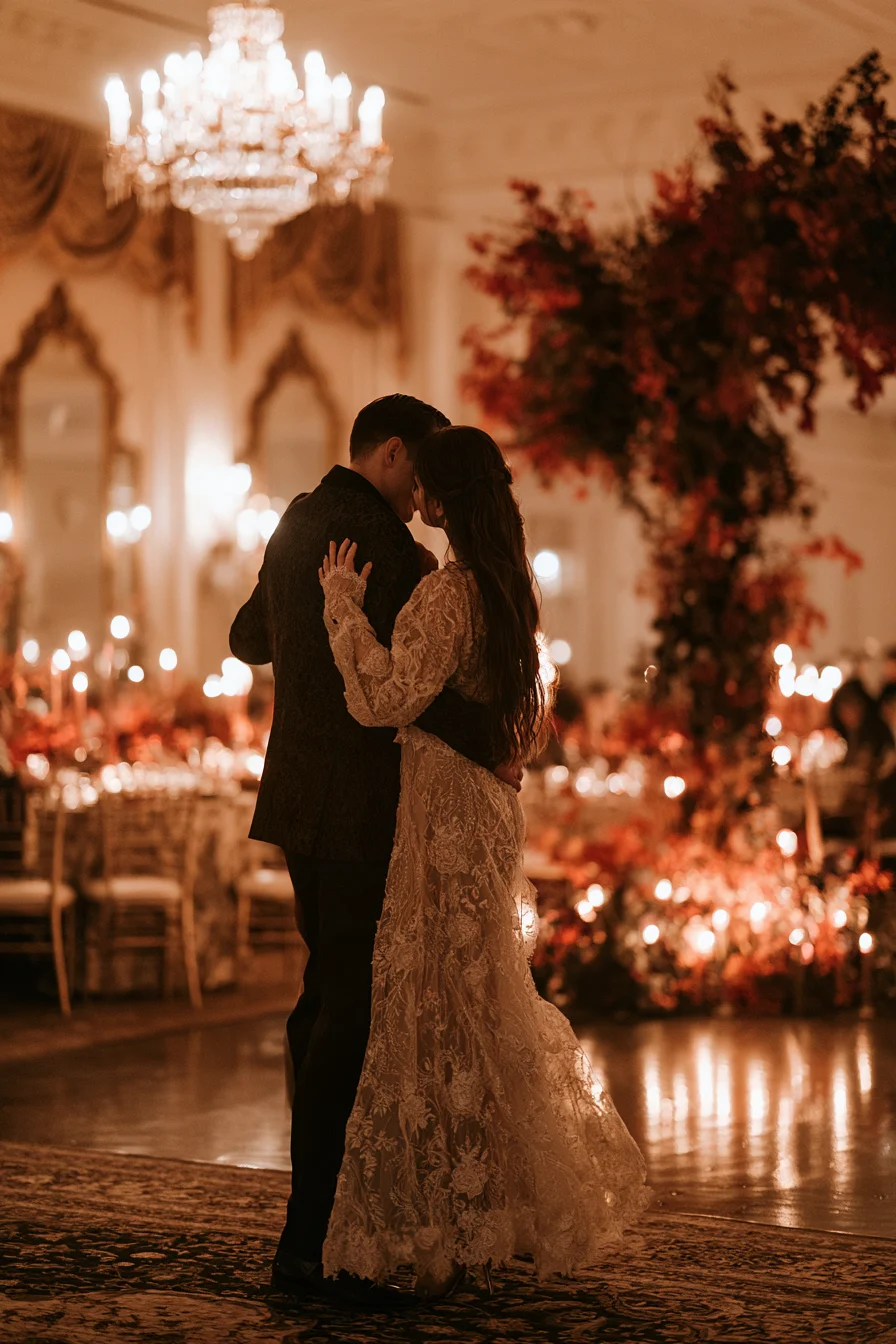 27 Dark Gothic Fall Wedding Ideas