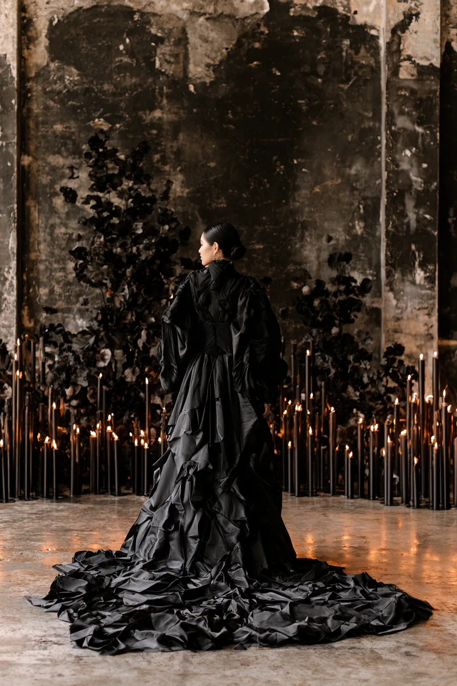 27 Gothic Wedding Dress Ideas for a Dark and Romantic Bridal Look